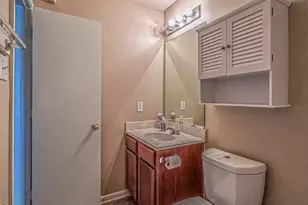 8911 Smokey Ridge Ln, Houston, TX 77075 - Photo 15