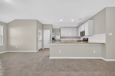 8219 Oakleaf Meadow Court, Rosharon, TX 77583 - Photo 9