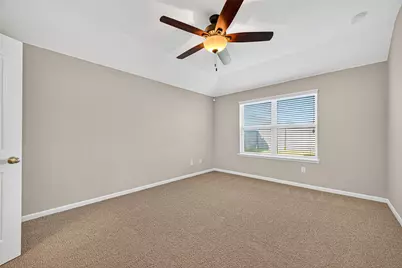 8219 Oakleaf Meadow Court, Rosharon, TX 77583 - Photo 29