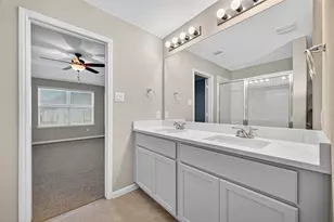 8219 Oakleaf Meadow Ct, Rosharon, TX 77583 - Photo 35