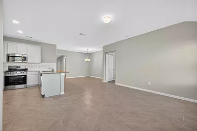 8219 Oakleaf Meadow Court, Rosharon, TX 77583 - Photo 11