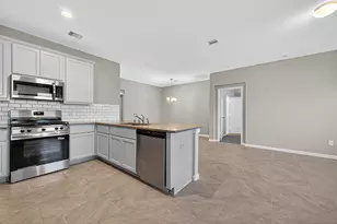 8219 Oakleaf Meadow Ct, Rosharon, TX 77583 - Photo 13