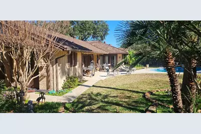 11807 Chase Lake Drive, Houston, TX 77077 - Photo 35
