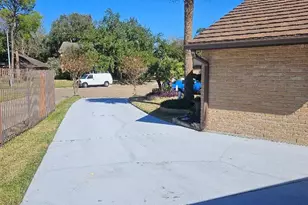 11807 Chase Lake Dr, Houston, TX 77077 - Photo 23