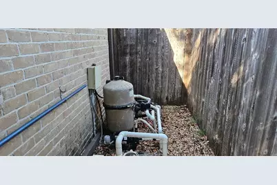 11807 Chase Lake Drive, Houston, TX 77077 - Photo 31