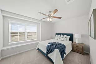 13311 Lucky Bill Ln, Houston, TX 77048 - Photo 9