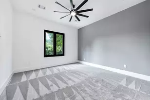 207 W 33rd St, Houston, TX 77018 - Photo 39