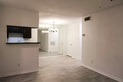 2750 Holly Hall Street #303, Houston, TX 77054 - Photo 7