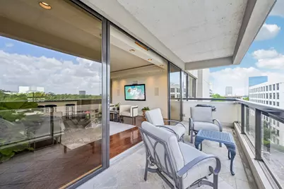 49 Briar Hollow Lane #702, Houston, TX 77027 - Photo 3