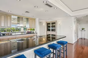 49 Briar Hollow Ln, Houston, TX 77027 - Photo 9