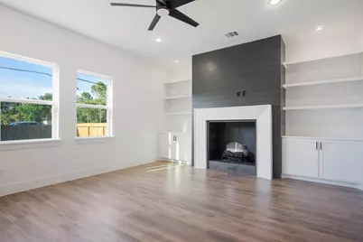 11037 Bois D Arc Street, La Porte, TX 77571 - Photo 9