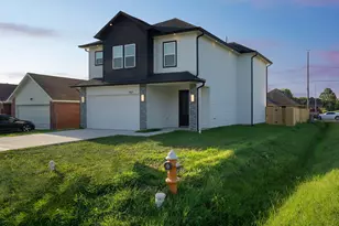 11037 Bois D Arc St, La Porte, TX 77571 - Photo 3