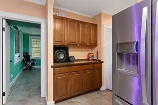 2616 45th St, Galveston, TX 77550 - Photo 23