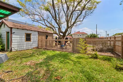 2616 45th Street, Galveston, TX 77550 - Photo 33