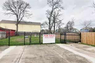 4605 Fulton St, Houston, TX 77009 - Photo 3