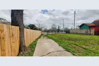 4605 Fulton Street, Houston, TX 77009 - Photo 15