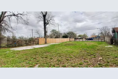 4605 Fulton Street, Houston, TX 77009 - Photo 11