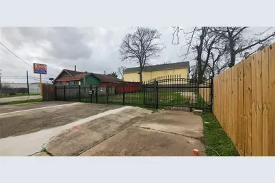 4605 Fulton Street, Houston, TX 77009 - Photo 7