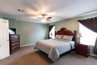 921 Sage Street, Baytown, TX 77521 - Photo 19