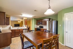 921 Sage St, Baytown, TX 77521 - Photo 13