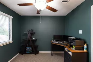 921 Sage St, Baytown, TX 77521 - Photo 27
