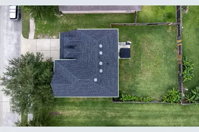 921 Sage Street, Baytown, TX 77521 - Photo 5