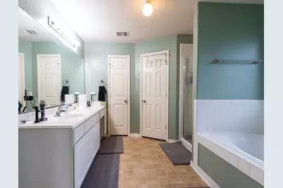 921 Sage Street, Baytown, TX 77521 - Photo 21