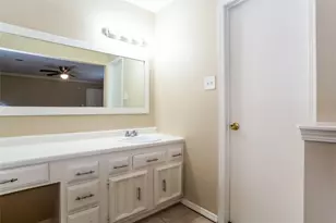 3327 Sycamore Springs Dr, Houston, TX 77339 - Photo 7