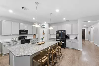 3502 Saxton Green Road, Pearland, TX 77584 - Photo 9