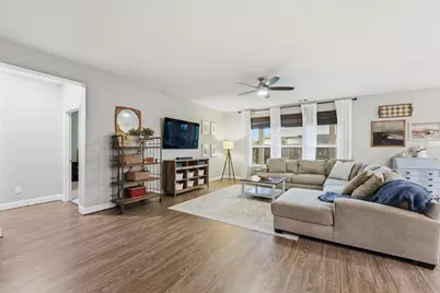 3502 Saxton Green Road, Pearland, TX 77584 - Photo 5