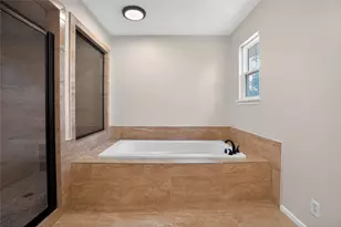 112 Kirkwood Ln, Conroe, TX 77304 - Photo 25