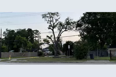 9905 Fulton Street, Houston, TX 77076 - Photo 5