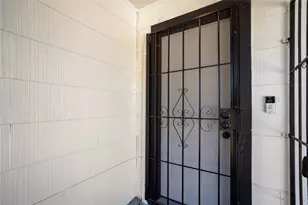 5202 Denmark St, Houston, TX 77016 - Photo 7