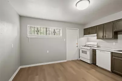 7306 Parker Road, Houston, TX 77016 - Photo 9