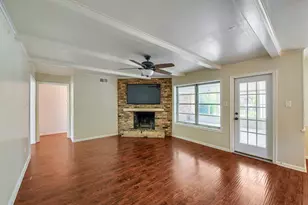 5919 Greenmont Dr, Houston, TX 77092 - Photo 3
