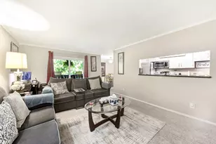 5005 Georgi Ln, Houston, TX 77092 - Photo 5