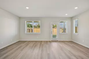 617 Sand Dollar Dr, Kemah, TX 77565 - Photo 3