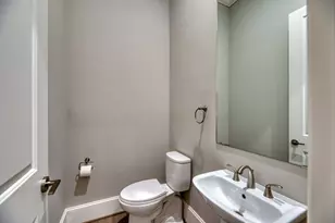 1913 Revere St, Houston, TX 77019 - Photo 23