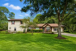 14225 Patricia Ln, Alvin, TX 77511 - Photo 1