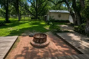14225 Patricia Ln, Alvin, TX 77511 - Photo 13