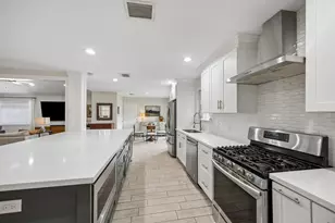 1919 Ashford Hollow Ln, Houston, TX 77077 - Photo 3