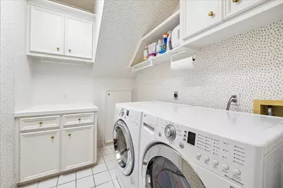 3319 Las Palmas Street, Houston, TX 77027 - Photo 31