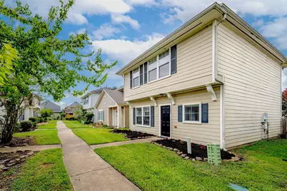 1665 Nichole Woods Drive, Houston, TX 77047 - Photo 3