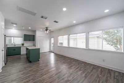 1665 Nichole Woods Drive, Houston, TX 77047 - Photo 17