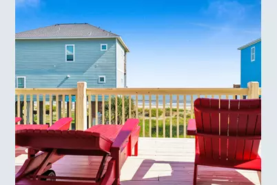 1967 Avenue J, Crystal Beach, TX 77650 - Photo 9