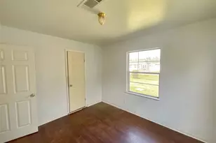 7626 Bellingham Dr, Houston, TX 77028 - Photo 15