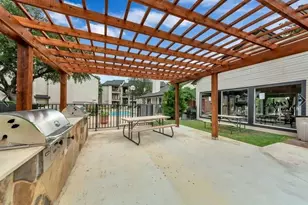 11050 Woodmeadow Pkwy, Dallas, TN 75228 - Photo 17