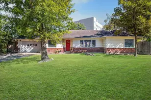 8419 Bluegate Ct, Houston, TX 77025 - Photo 1