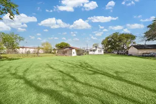 414 Rosamond St, Houston, TX 77076 - Photo 11