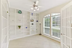308 Bentside Pl, Clute, TX 77531 - Photo 11